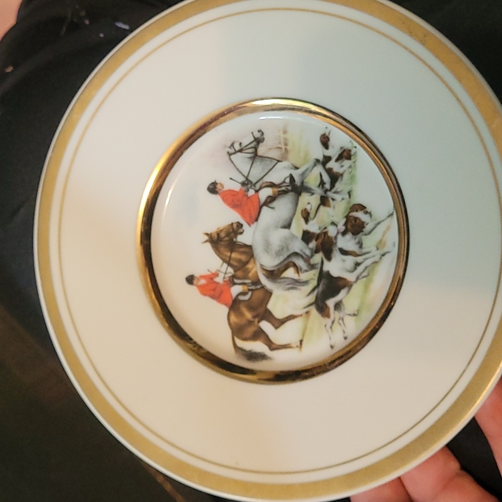 Decorative horse plate